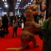 NYCC 2016: A pic of a ... DINOSAUR!!!
